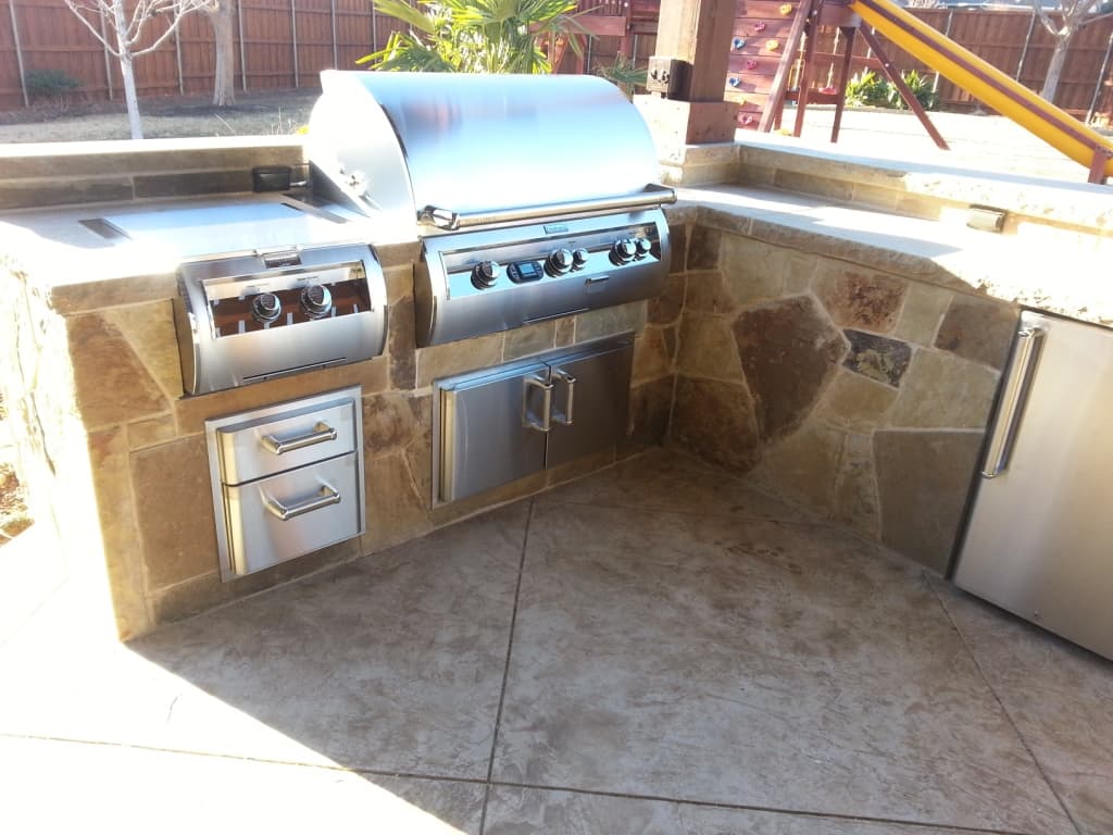 Are Outdoor Kitchens Worth It? The Real ROI for Texas Homeowners